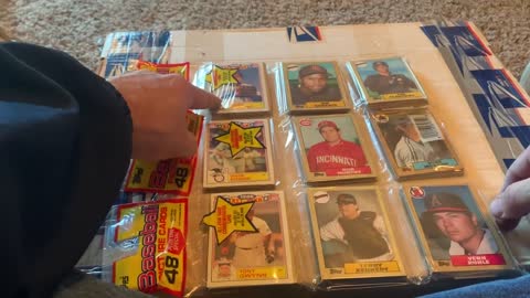 Baseball Card Pack Opening FINDING ROOKIES