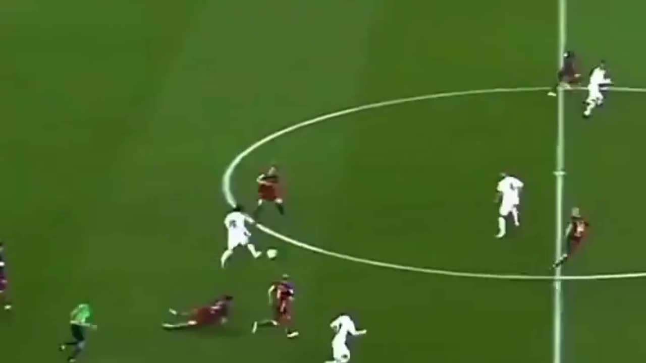 Real Madrid tiki taka against Barca 🙆🏻♂️😂