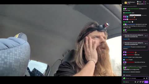 2022-12-30 (3bis) - en voiture vers il y a peut-être cake - Twitch Decheterie (version avec chat)