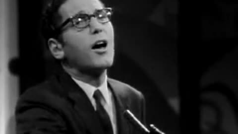 Tom Lehrer - POISONING PIGEONS IN THE PARK