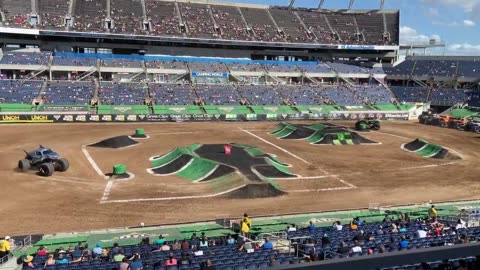 Monster Jam - Intros and Racing Orlando