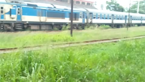 SRI LANKAN TRAIN