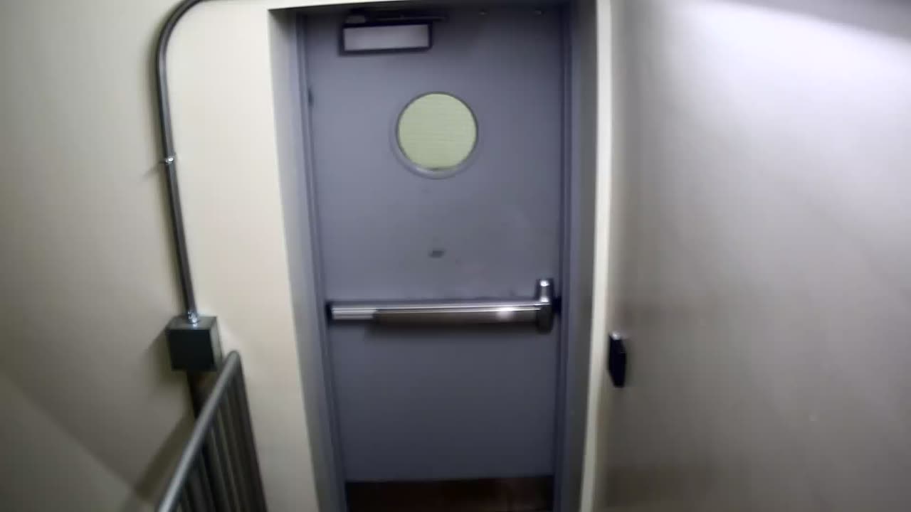 6162RHOBGRRGST2StairwellSide_2021-01-06_13h00min02s537ms.mp4