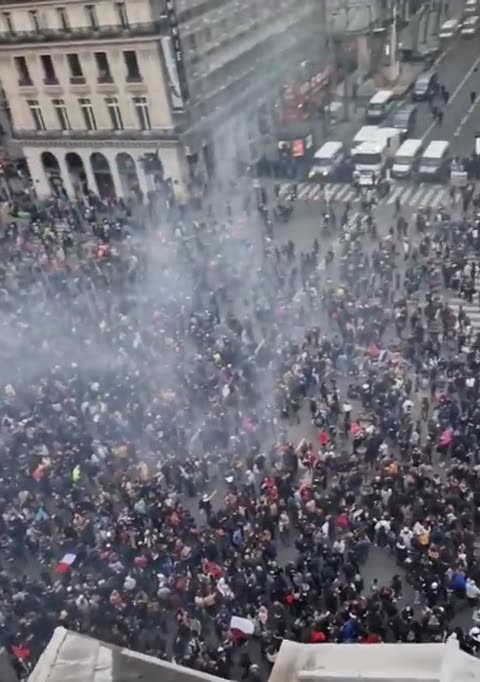 Look at the size of the protests! No Pension Reform!