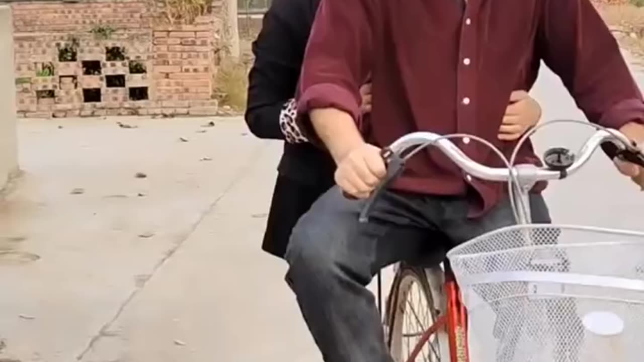 Best Funny Videos 😂- Funny Compilation Happen Unexpectedly 😆😂🤣