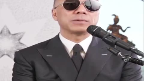 20220624文贵直播：共产党已有 #一揽子计划（不仅人民币，还跟随瑞元、欧元、日元）方案。未来两到三年内，世界上很多货币会脱离美元，变成金融上一揽子计划。香港会主动脱钩，