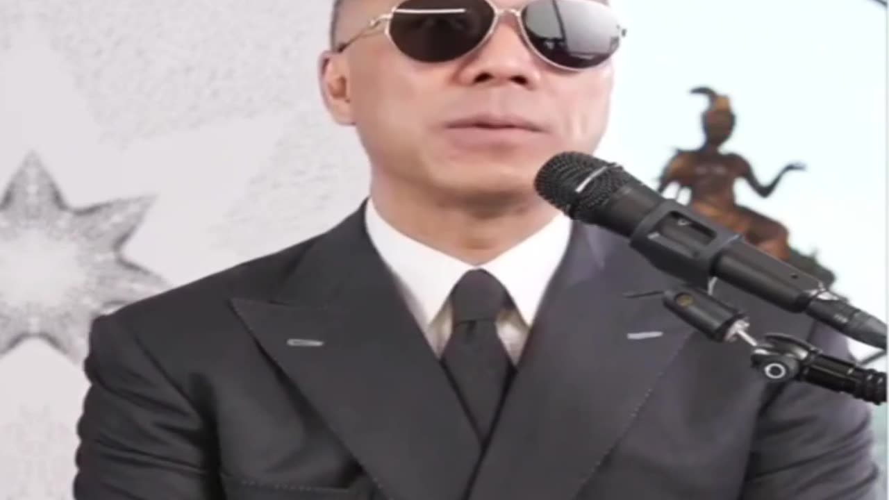 20220624文贵直播：共产党已有 #一揽子计划（不仅人民币，还跟随瑞元、欧元、日元）方案。未来两到三年内，世界上很多货币会脱离美元，变成金融上一揽子计划。香港会主动脱钩，