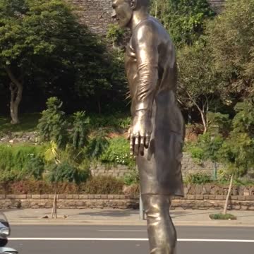 statue of Cristiano Ronaldo full view