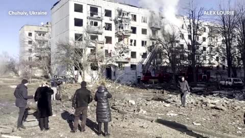 Civilian apartment buildings shelled in Kharkiv