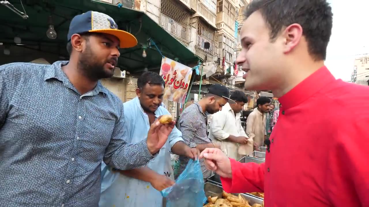 Street Food Karachi Pakistan in Ramadan