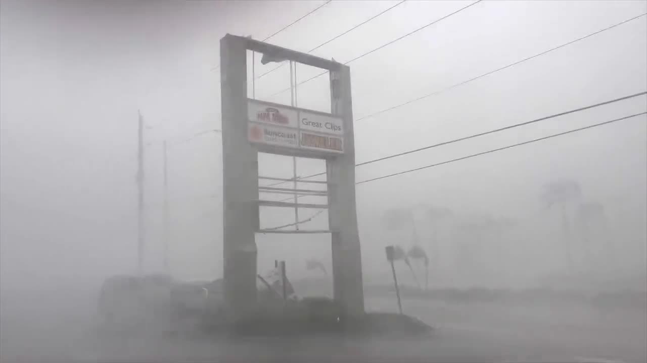 Being Inside the Eyewall of Hurricane Ian is Insane