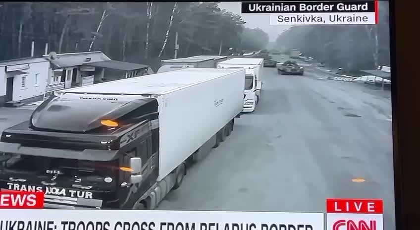 CNN reports that tanks are entering Ukraine from Belarus