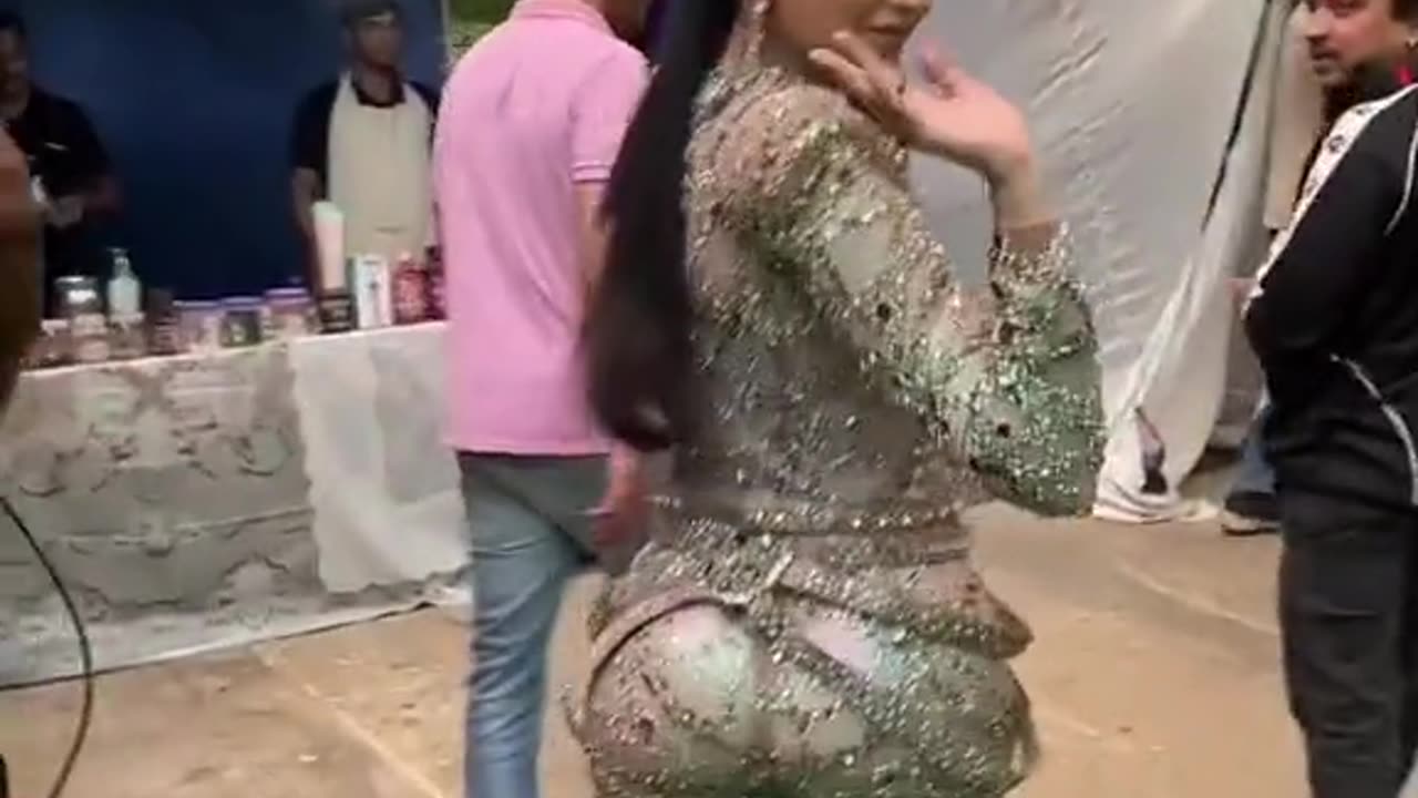 Nora Fatehi hot video