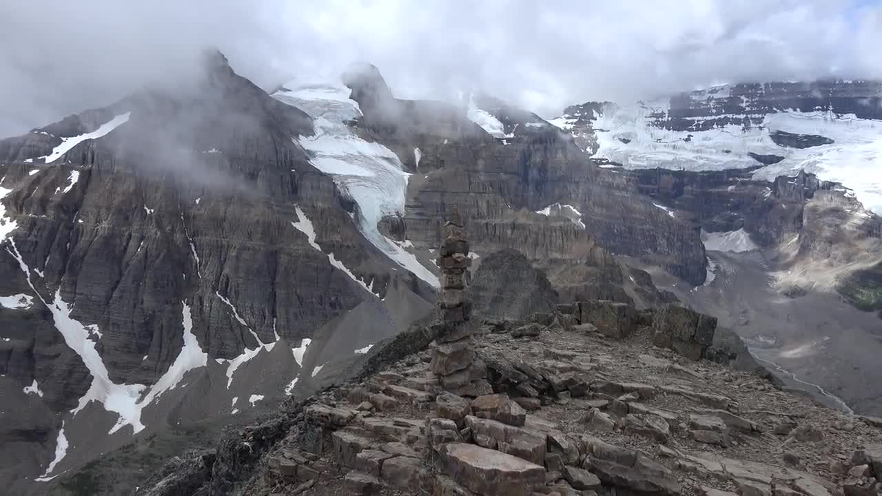 Lake Louise & Moraine Lake, Banff NP, Canada [Amazing Places 4K]-9