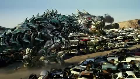 Bumblebee vs. Crosshairs junkyard _fight_ from Transformers_ The Last Knight. 😂