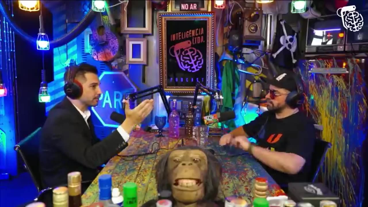 DESMASCARANDO JOÃO DE DEUS - NEUROMÁGICO Cortes do Inteligência Ltda.