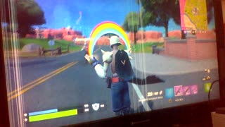 30 sec. of my brother playing fortnite