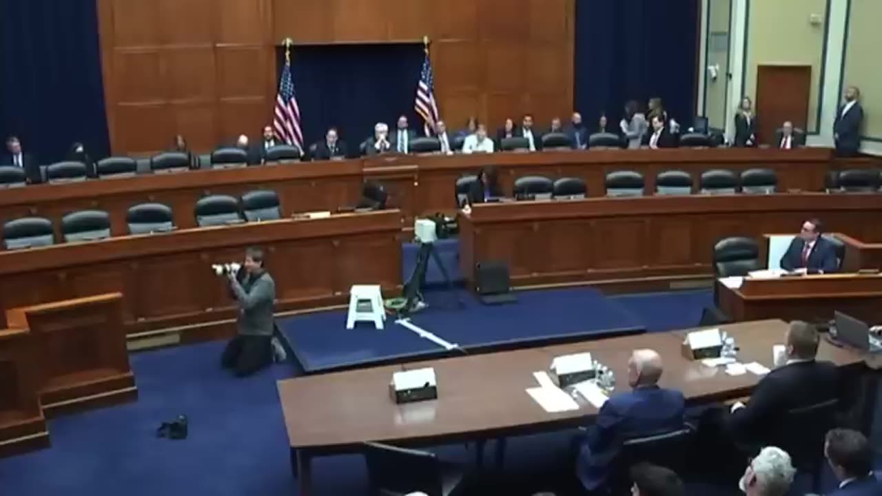 ⛔🏆 Moskowitz Asks MAGA Republicans: 'Why Are You Dragging Out This Impeachment Inquiry?'