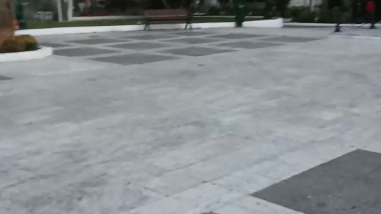 ΔΕΙΤΕ ΠΟΥ ΖΟΥΝΕ ΟΙ ΑΣΤΕΓΟΙ ΜΕΣΑ ΣΤΟ ΚΡΥΟ!!!