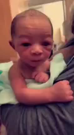 2022 Baby 9 Hours Old Hold Own Head Up - What's in These Vax!?!