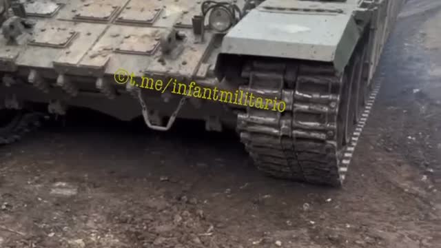 Infrequent video of the fighting compartment of the T-72B3M tank, Bakhmut area