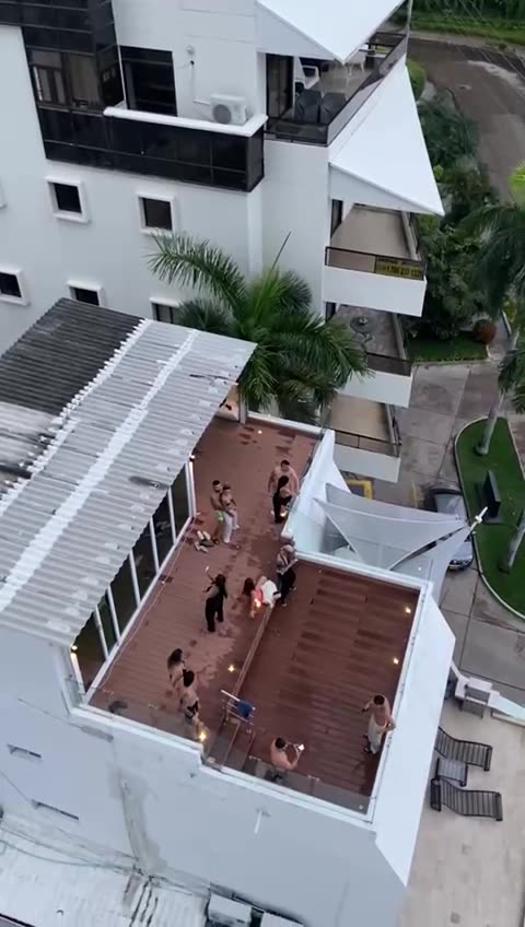 Video: habitantes de Bocagrande se quejan de parrandas en edificio vecino