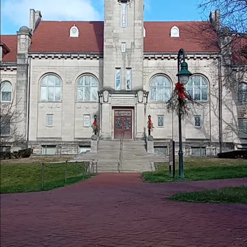 Indiana University Clock Tower chimes at High Noon