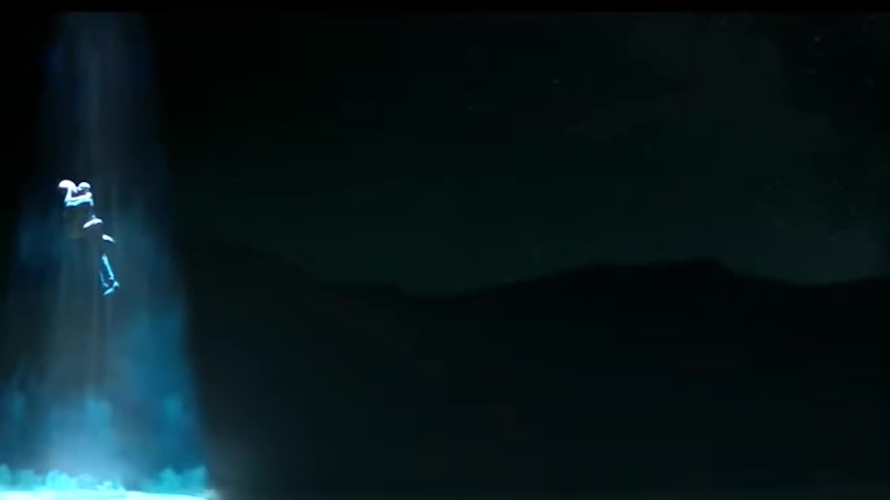 Alien Journalism - First Contact