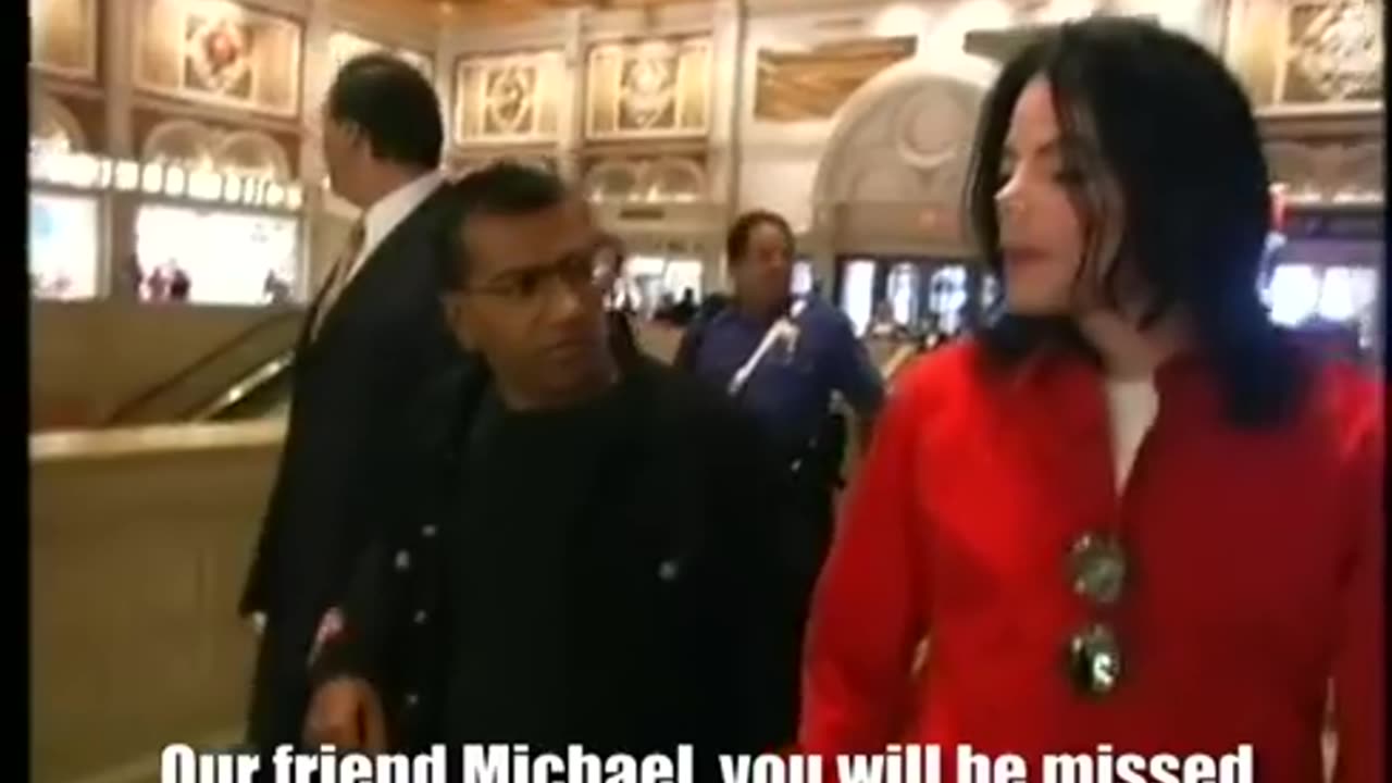 Michael Jackson goes shopping in Las Vegas