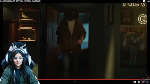 ALL GIRLS AND BOYS YOUTUBERS REACTION ON AJJU BHAI FACE REVEAL