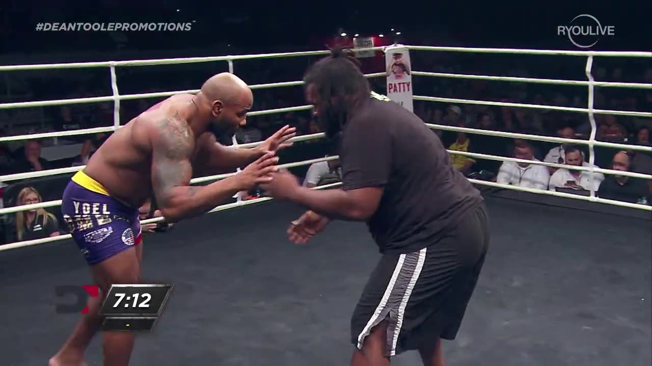 Yoel Romero vs Chris Barnett