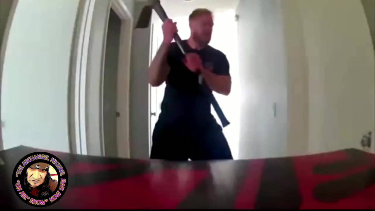 ★ Man armed with a pickaxe , goes on a demonic possession rampage !!!