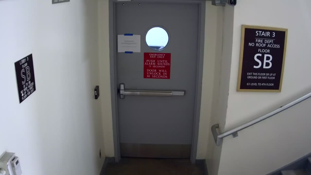 6164RHOBSBRSBST3StairwaySide_2021-01-06_05h40min01s860ms.mp4