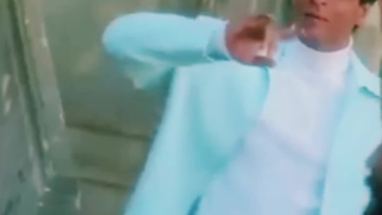Indian muviz superhit kabhi khushi kabhi gam sahrukh khan amitabh bachan and kajol
