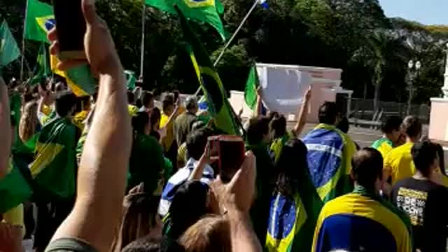 SOS FORÇAS ARMADAS