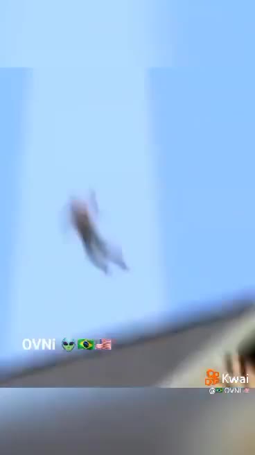 UFO ABDUCING MAN REAL VIDEO WATCH THE VIDEO AND SHARE