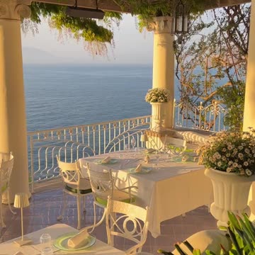 Golden hour in Sorrento🥰