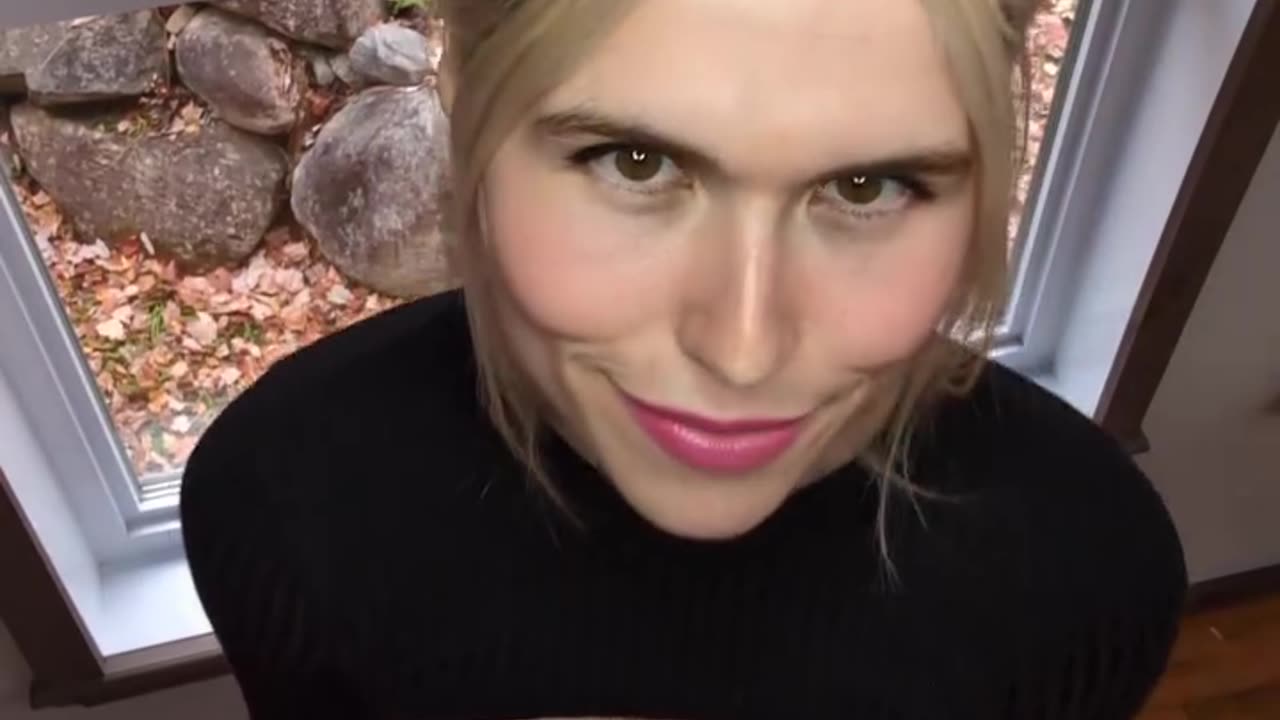 tgirl in home to everyone