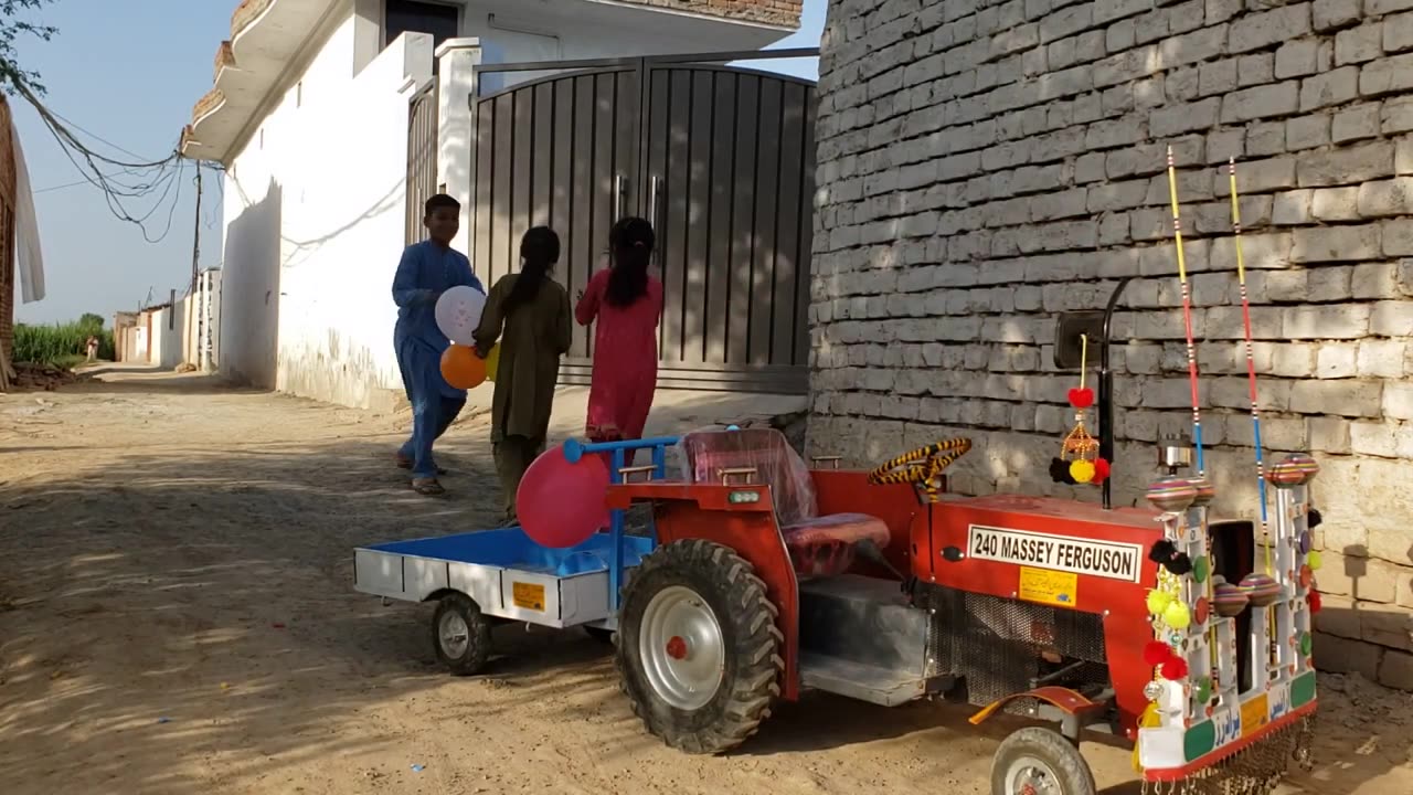 Baloons Games Three Crazy Kids Adam Ji tractor _ mini eicher tractor(part 15)