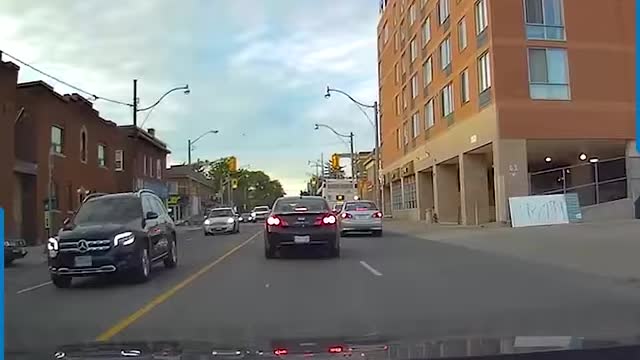 With near misses like these, you can’t lose your focus for even a second!!