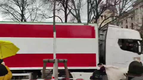 Freedom Convoy Europe - Vienna, the big truck has arrived