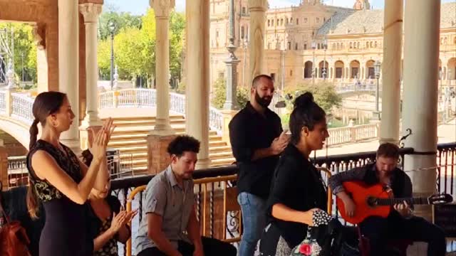 AMAZING performance of Flamenco Dancers💃