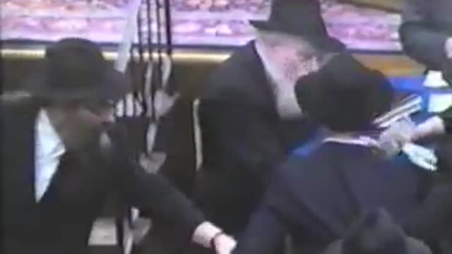 21. Leil Vov Tishrei 5750 - Maariv Sicha and dollars = ליל ו' תשרי תש"נ