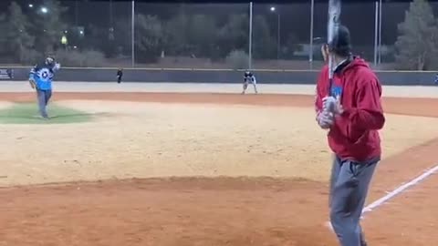 Oh 😧 (via @sndebo.29) #baseball #swing #homerun #accident