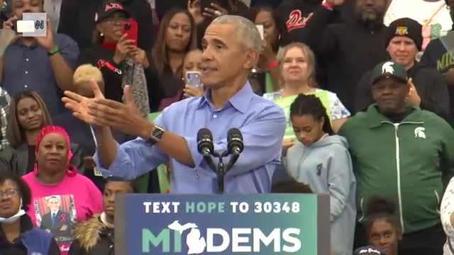 See Obama's response when heckler interrupts his speech.