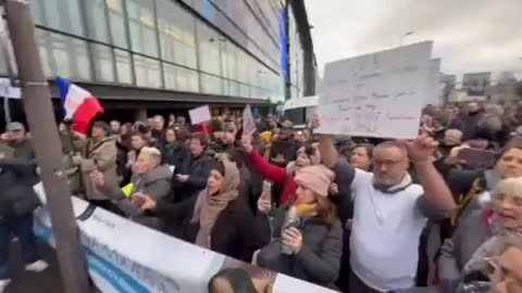 Hundreds Gather Outside The Pfizer HQ In Paris, France, To Protest Vaccine Mandates