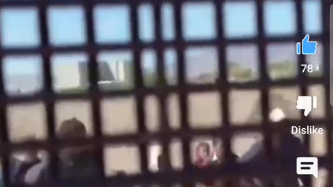 Migrants Break Barrier and Rush Boarder Guards in El Paso