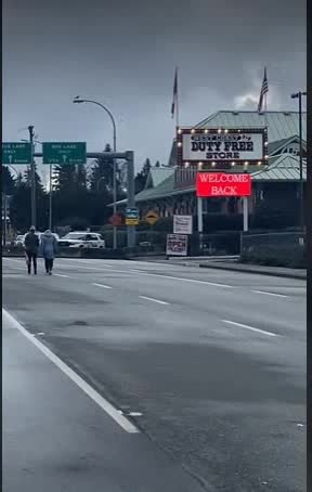 Canadian Cops are now blocking off 176st USA border crossing for some real odd reason.