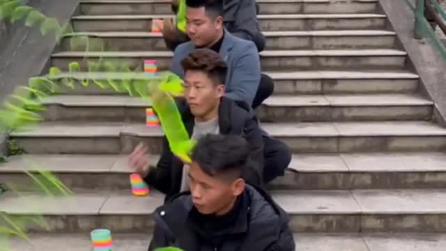 perfect sync of these guys