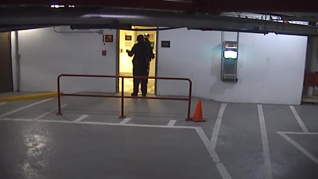 3409CHOBBANorthwestGarage_2021-01-05_16h20min01s843ms.mp4